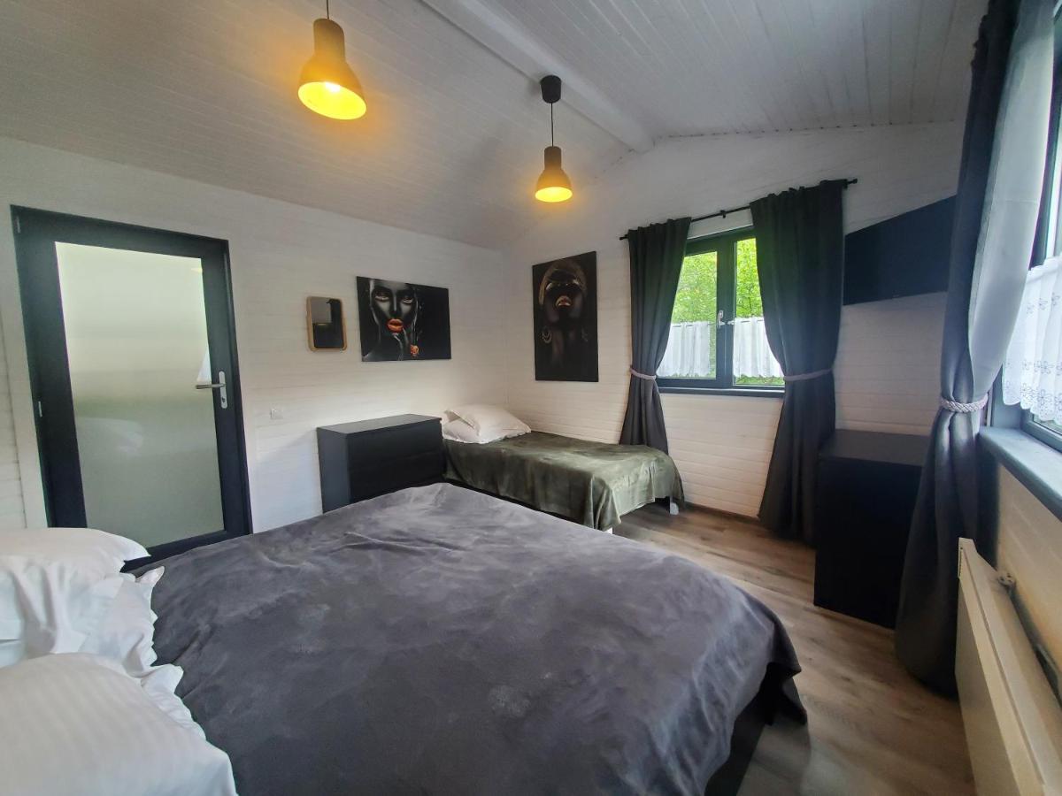 Pensiunea Casa Dacilor Podeni ภายนอก รูปภาพ