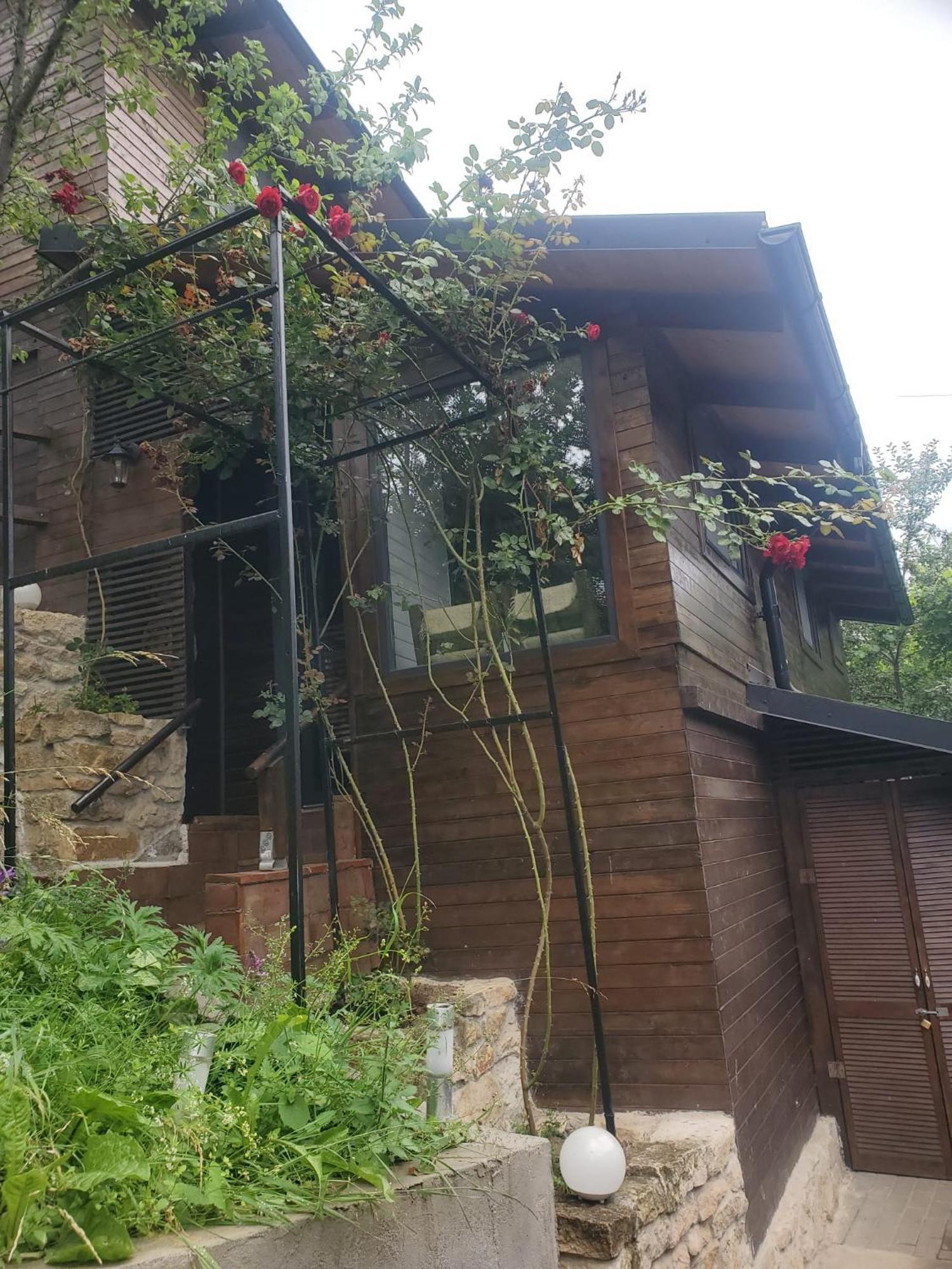 Pensiunea Casa Dacilor Podeni ภายนอก รูปภาพ