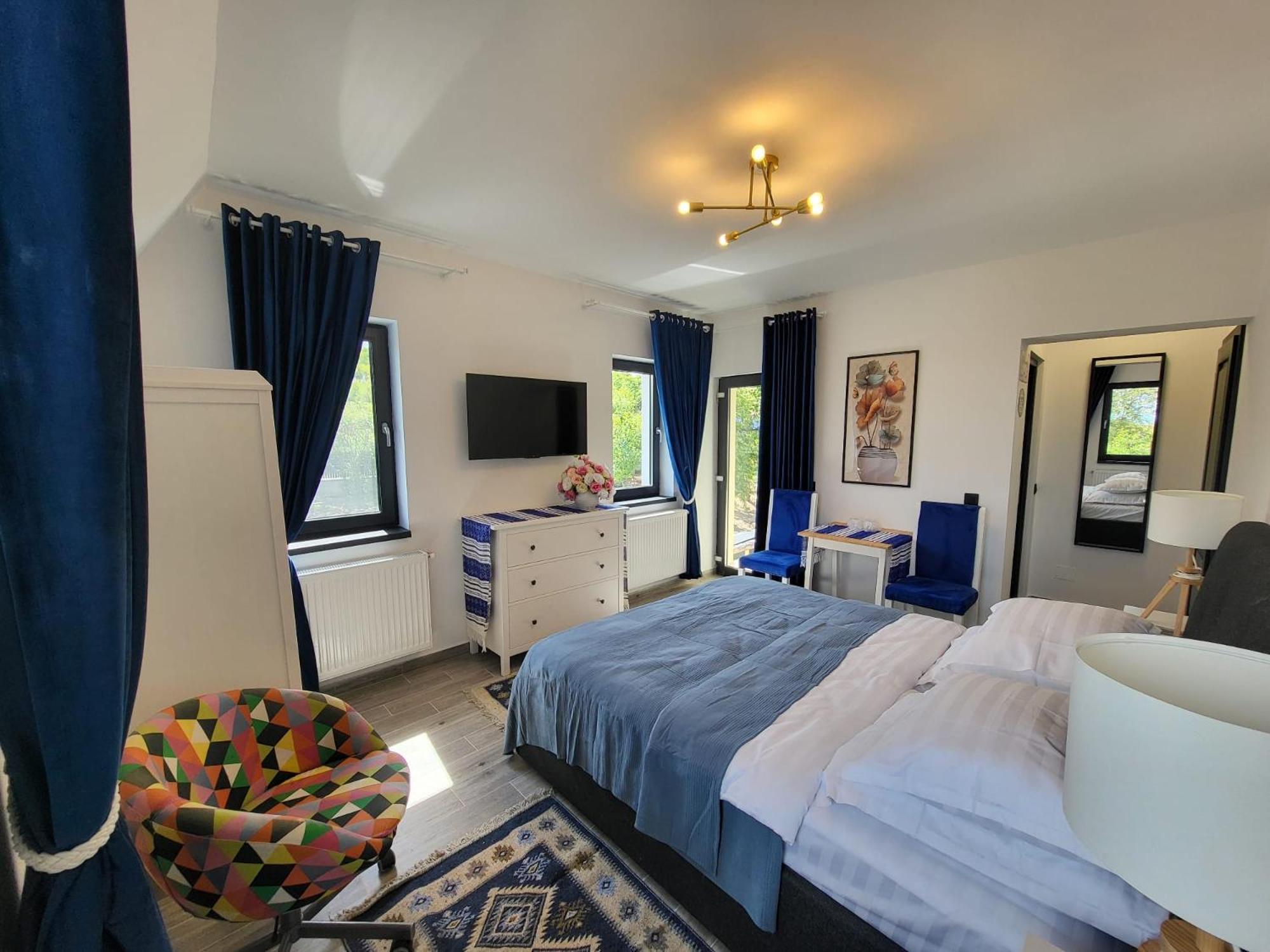 Pensiunea Casa Dacilor Podeni ภายนอก รูปภาพ